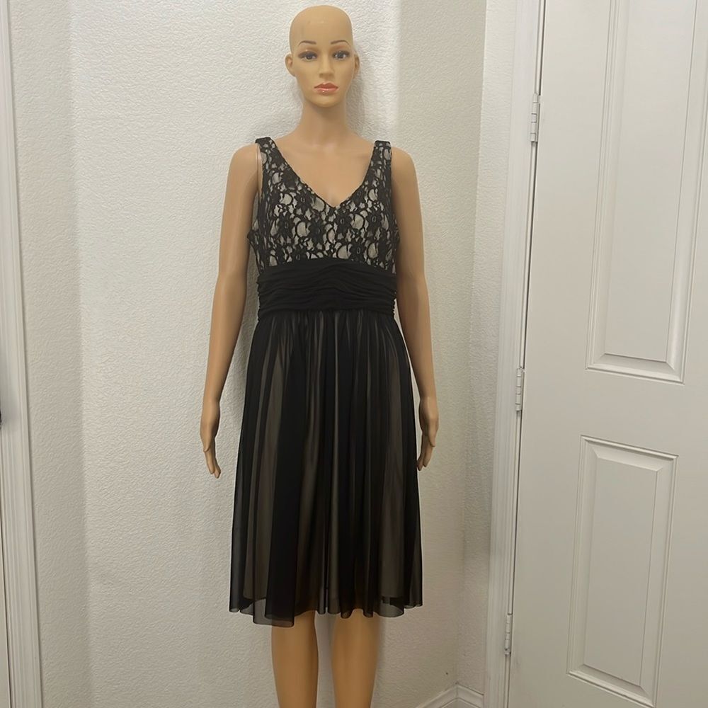 K Jordan Dress Black Sz 14 Tan Black Sheer Floral Lace V Neck Short Sleeve Midi